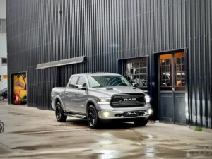 Ram 1500 5.7 Laramie Atx V8
