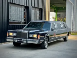 Lincoln Town Car Limusina V8 1988 California Cars